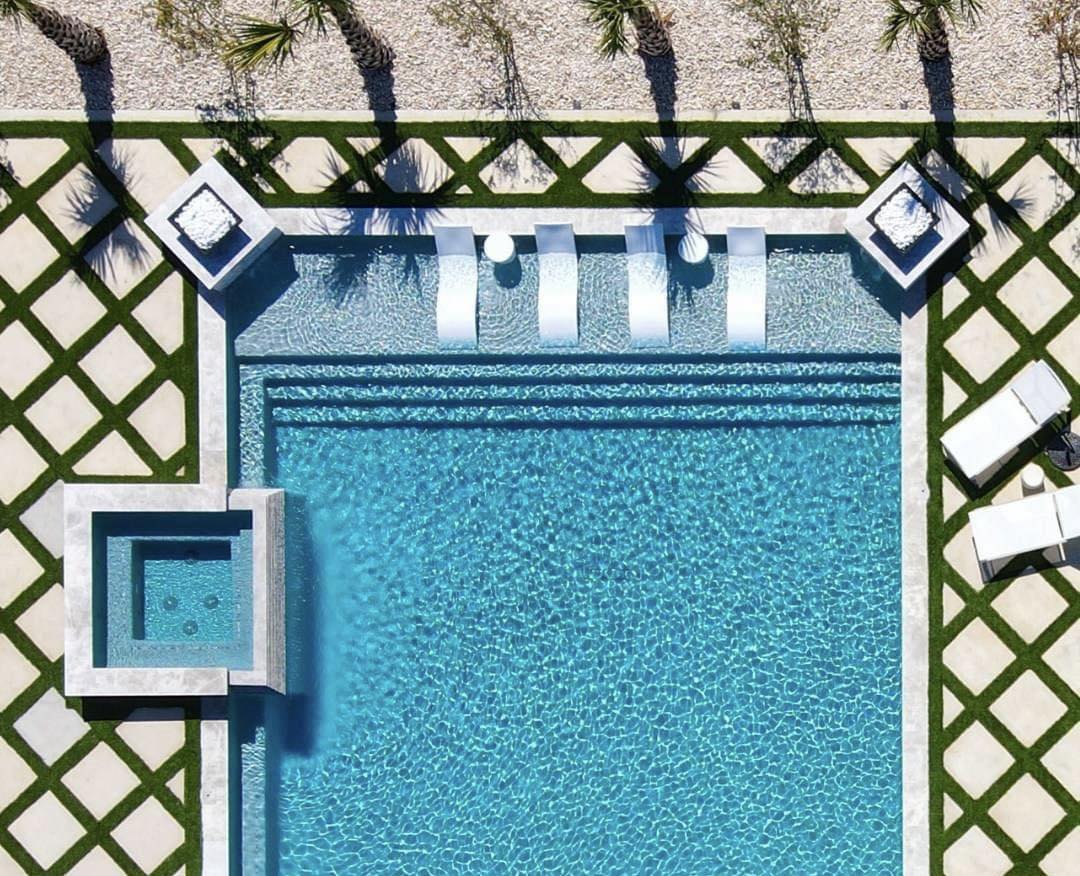 Resort-Style Saltwater Pool in Gardendale